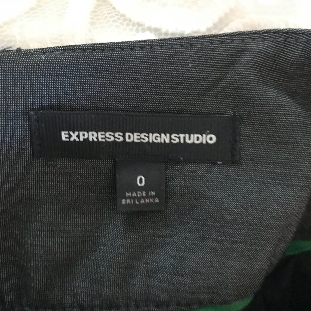 Express Design Studio Skirt - Picture 7 of 7